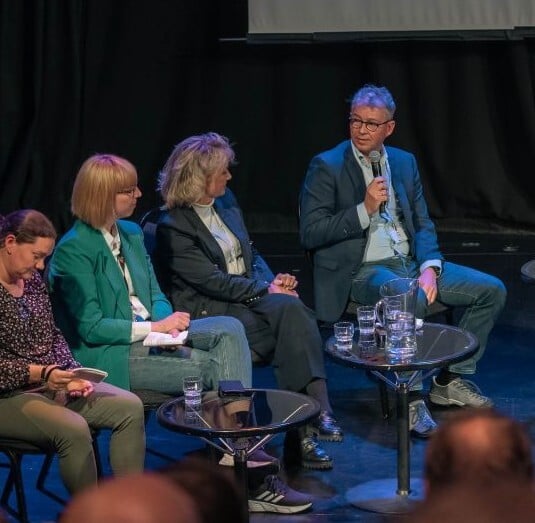 Manifestasjon-foto-AllsidigDesign-skjerm-31-1